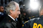 Zemřel Bernie Madoff, autor největšího finančního podvodu v historii USA.