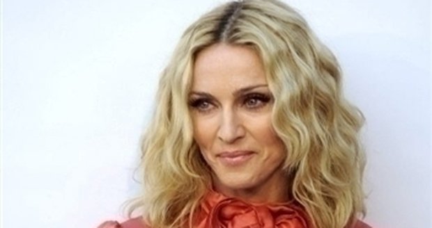 Madonna pokračuje ve svém bláznivem honu za dokonalou postavou a těla bez tuku.