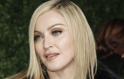 Madonna (52) se rozešla s přítelem (24) kvůli víře