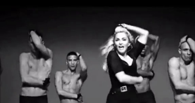 Madonna na své postavě dře denně