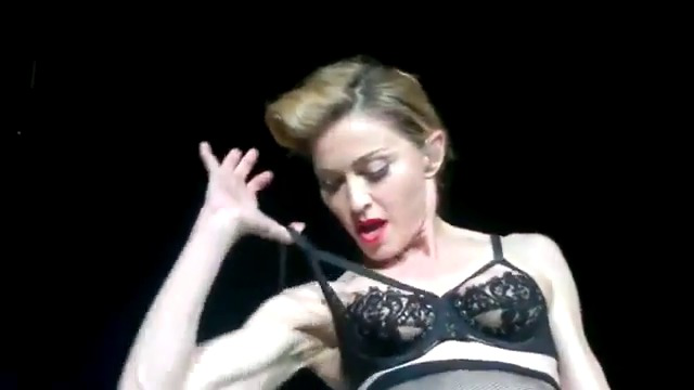 Madonna je i v třiapadesáti letech pořádná rebelka