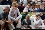 Madonna vyrazila s dětmi do Malawi