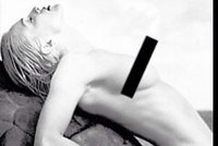 Madonna je pořádně naštvaná! Sociální síť smazala její nahou fotografii