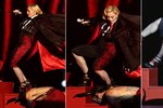 Madonna upadla při svém vystoupení na British Awards