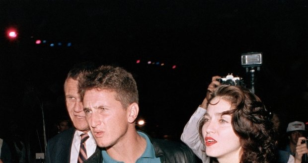 Sean Penn a Madonna v roce 1988.