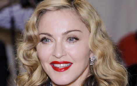 Madonna si přehnanou extravaganci zřejmě nikdy neodpustí.