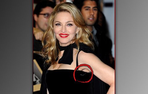 Madonna v krajkovém hábitu ukázala svaly a zpocené podpaží