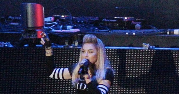 Madonna během koncertu odzpívala několik písní