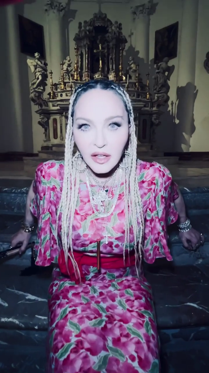 Madonna se odvázala na Sicílii