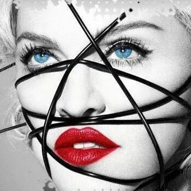 Madonna na obalu alba Rebel Heart (2015)