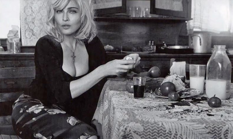 Madonna loupe cibuli