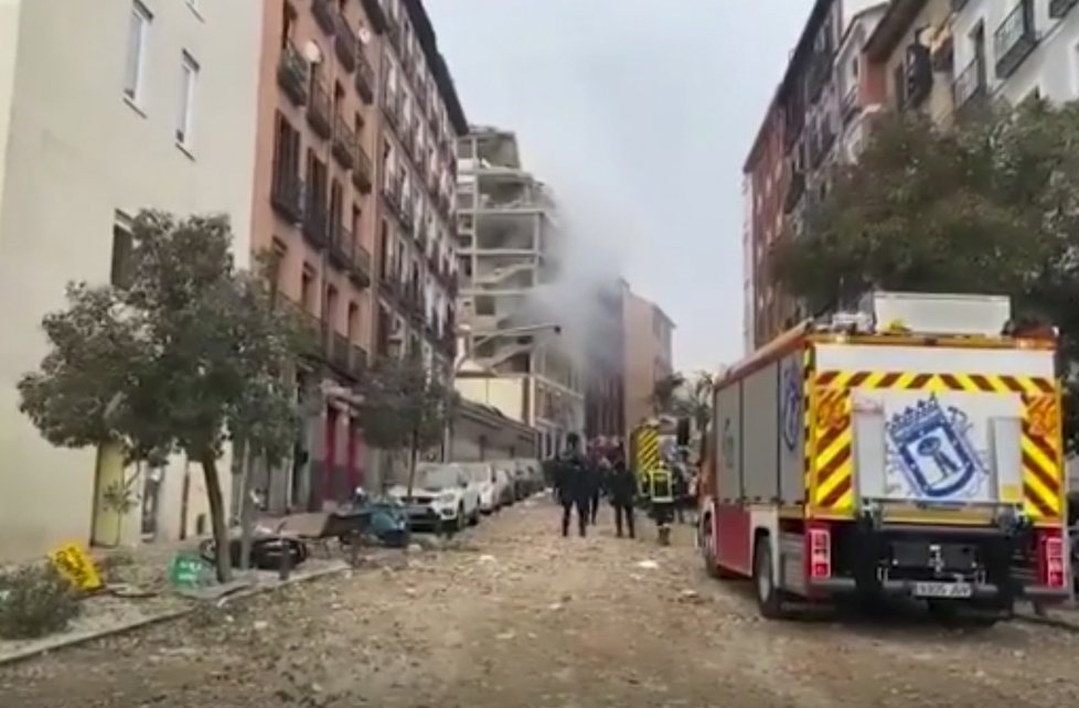 Výbuch budovy v Madridu.