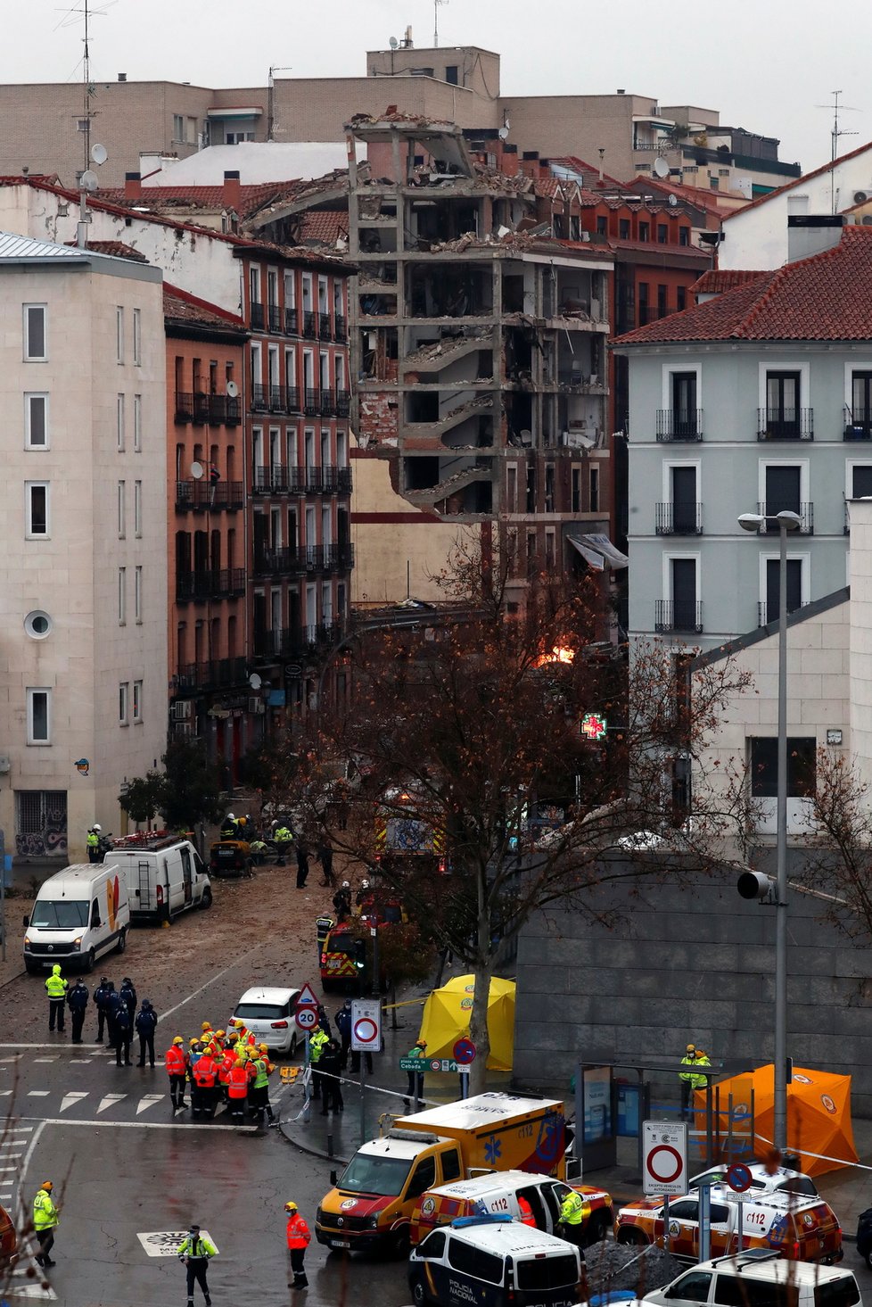 Smrtící exploze domu v Madridu.