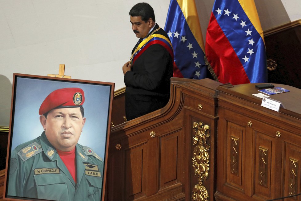 USA, EU i Česká republika uznávají venezuelského opozičního vůdce Guaidóa za prezidenta země místo Madura, který nastoupil do funkce.