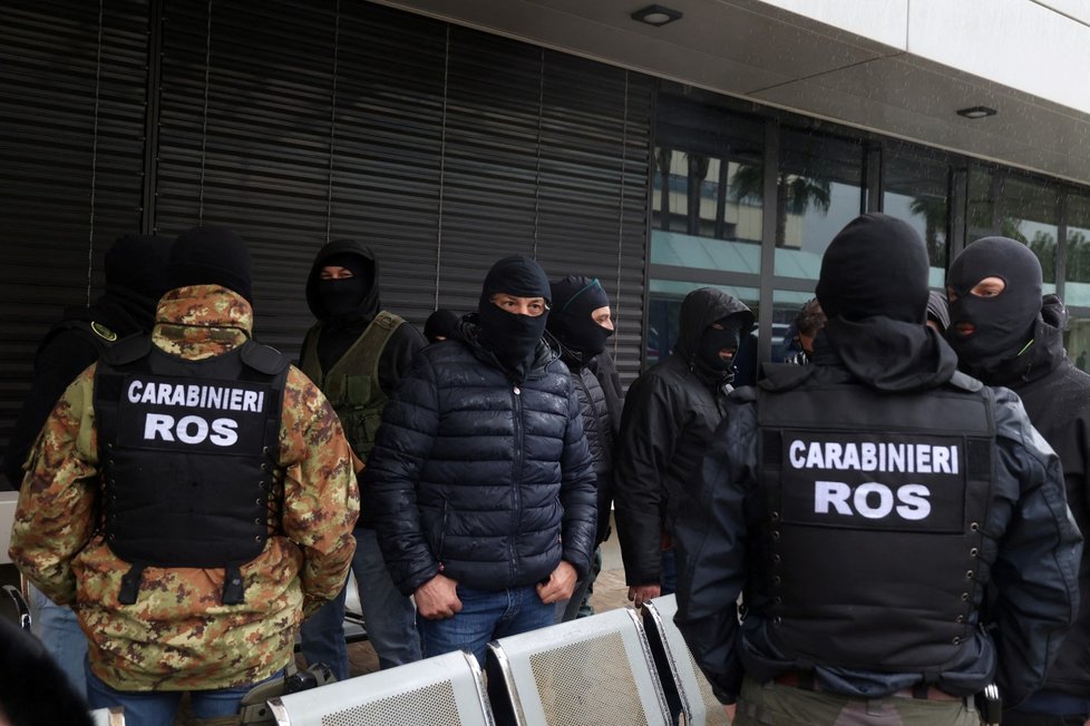 Manévry po zatčení mafiánského bosse Denara (16. 1. 2023).