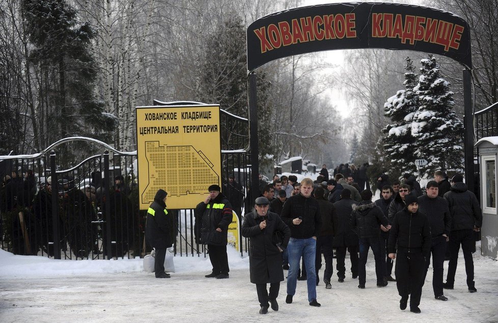 Zavraždění Ilgara Džabrajlova bylo součástí přípravy likvidace Děda Chasana v lednu 2013. Chasanův pohřeb se odehrál pod dohledem policie.