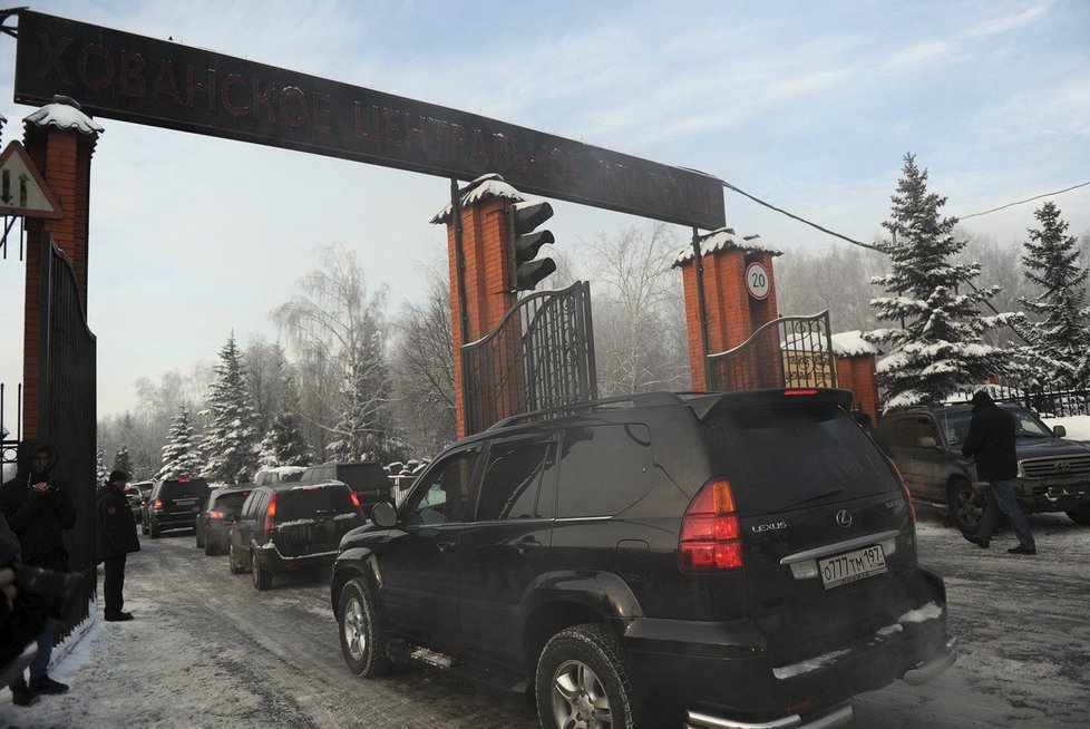 Zavraždění Ilgara Džabrajlova bylo součástí přípravy likvidace Děda Chasana v lednu 2013. Chasanův pohřeb se odehrál pod dohledem policie.