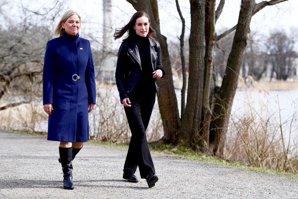 Premiérky Švédska a Finska, Magdalena Anderssonová a Sanna Marinová, probíraly vstup do NATO (13. 4. 2022).