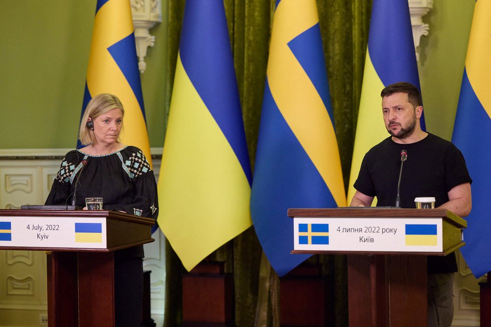 Švédská premiérka Magdalena Anderssonová v Kyjevě s Volodymyrem Zelenským