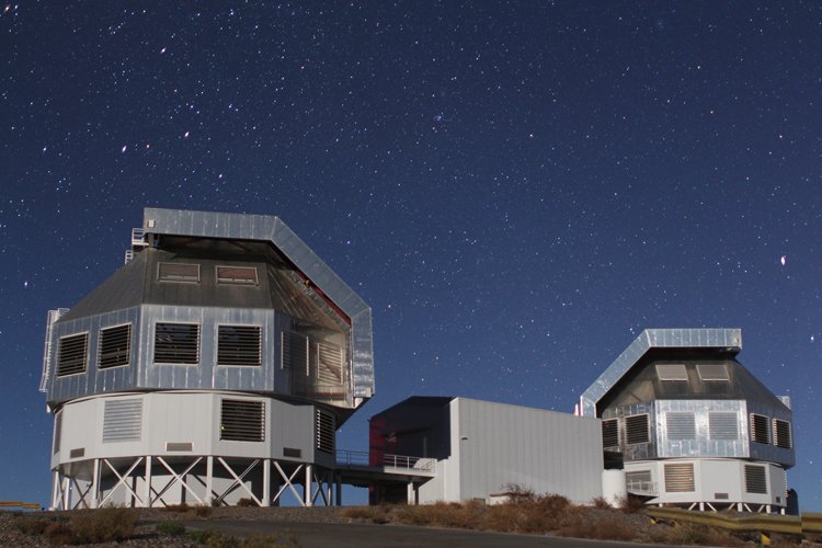 Soustavu HD106906 začaly sledovat roku 2005 Magellanovy teleskopy u observatoře Las Campanas v Chile