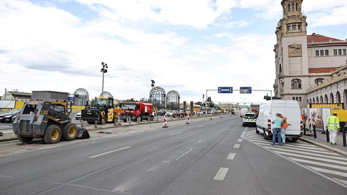 Hlavní tah centrem Prahy prochází proměnou: Řidiči budou častěji brzdit! Hlavní tah centrem Prahy prochází proměnou: Řidiči budou častěji brzdit!