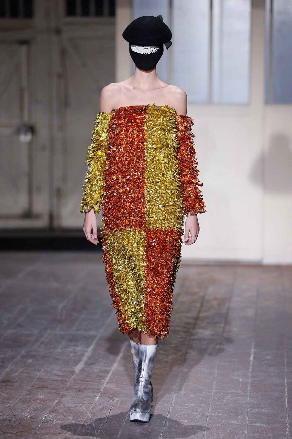 Maison Martin Margiela haute couture, jaro 2013.