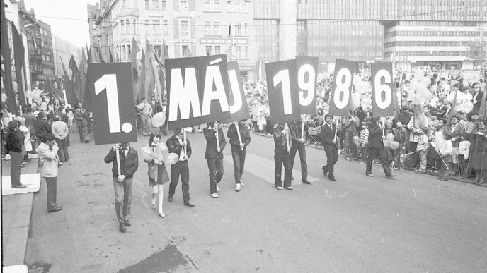 Takhle vypadal 1. máj roku 1986 v Praze