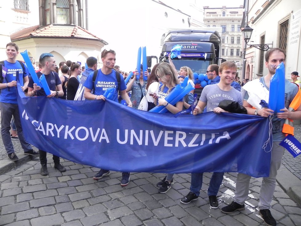 Brno je na nohou, studenti slaví svůj majáles!