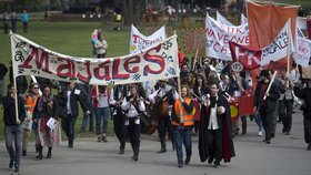 Králem pražského majálesu se stal student Fakulty sociálních věd Karlovy univerzity přezdívaný Doktor.