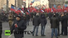 V Moskvě se na demonstraci proti Majdanu sešlo odhadem na 20 000 lidí.