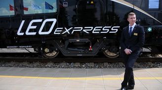 Leo Express zadržel platby za koleje, chtěl se odškodnit za požár