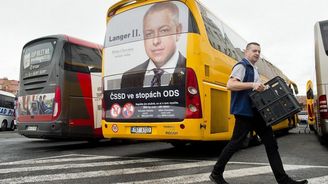Jančura podpořil Šlachtu, autobusy polepil číslem na Chovance