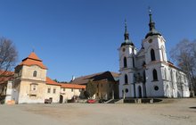 Klášter Želiv: Křížová cesta po bolševicku, internační tábor i blázinec!