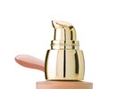 Rozjasňující make-up s pravým zlatem Pure Gold radiance make-up, Dermacol, 279 Kč