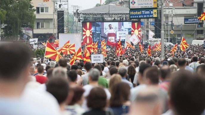 Mnoho Makedonců požadovalo odstoupení premiéra Gruevského