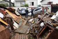 Češi vysílají pomoc. Bouře, lijáky a povodně zpustošily Makedonii