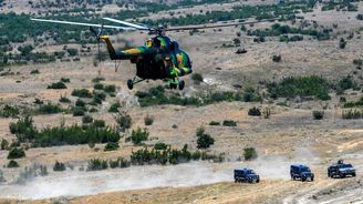 Státní LOM Praha za stamiliony zmodernizuje vrtulníky pro Makedonii