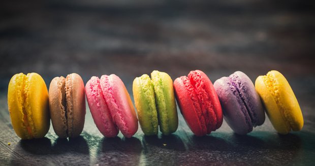 Pravá francouzská delikatesa: Mandlové makronky!