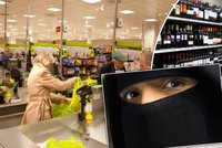 Muslimští prodavači Marks & Spencer odmítají prodávat alkohol a vepřové! Rozzuření zákaznící vyzývají k jeho bojkotu