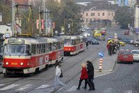 Doprava na Silvestra: Metro pojede o dvě hodiny déle, zavřou řadu ulic