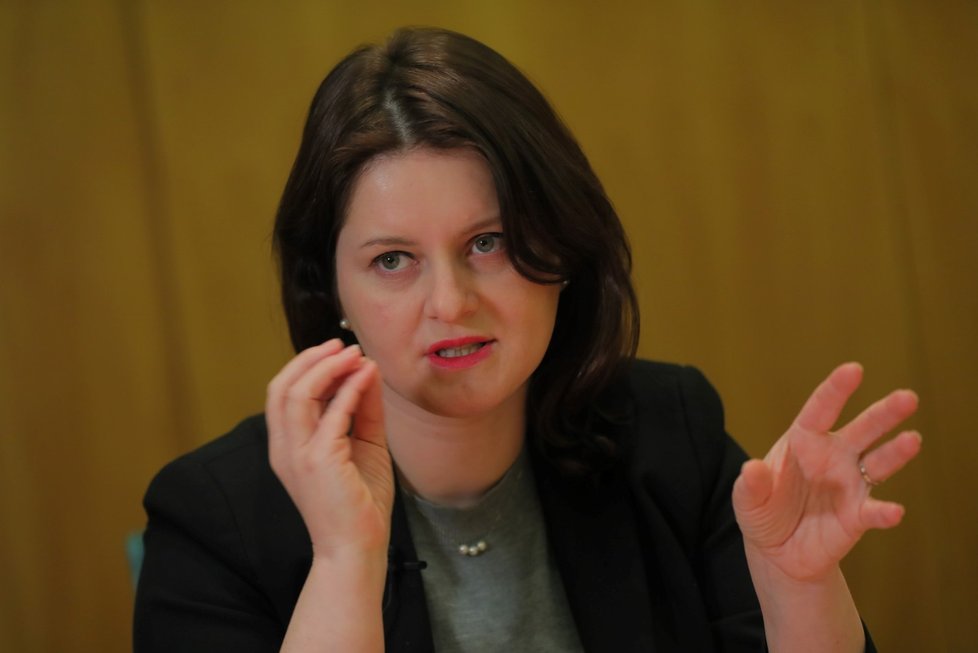 Ministryně práce a sociálních věcí Jana Maláčová (ČSSD) v rozhovoru pro Blesk Zprávy