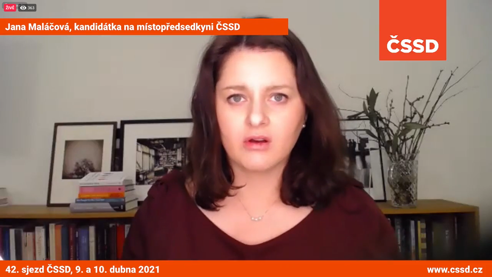 Jana Maláčová obhájila post místopředsedkyně ČSSD. Ve volbě získala 157 hlasů (9. 4. 2021).