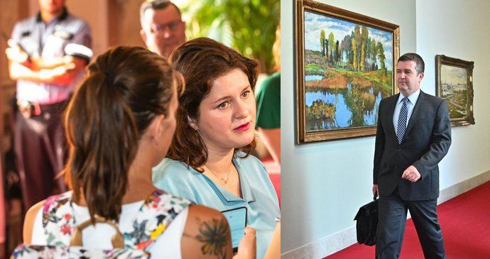 Ministryně práce a sociálních věcí Jana Maláčová a vicepremiér Jan Hamáček (oba ČSSD) před jednáním vlády