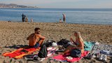 Dovolenkáře čeká změna: Zákaz kouření na španělských plážích?! Omezit chtějí i vapování 