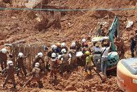 Tragédie na staveništi. Sesuv půdy zabil 11 dělníků v Malajsii