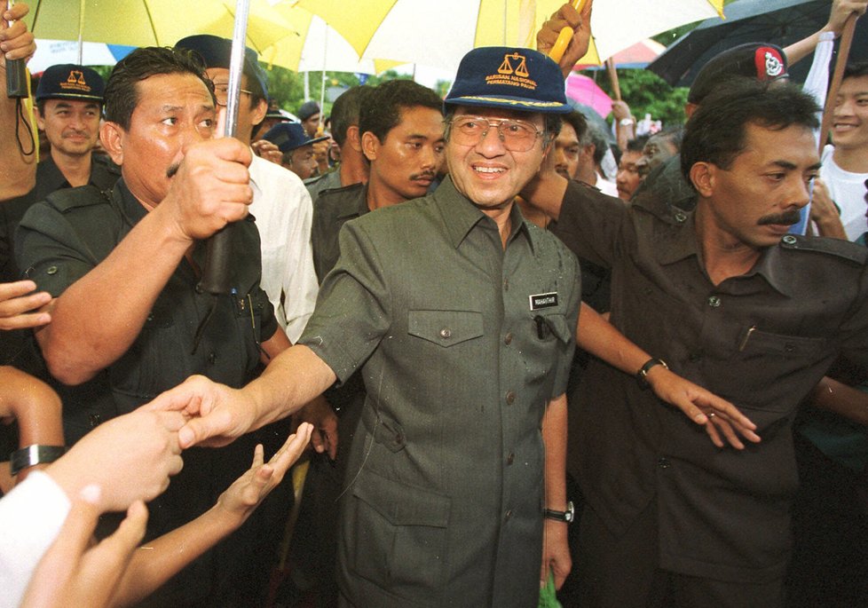 Mahathir Mohamad na archivním snímku z  roku 1999