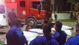 Tragédie v Malajsii: Při záchraně 17letého chlapce utonula šestice potápěčů (4. 10. 2018).