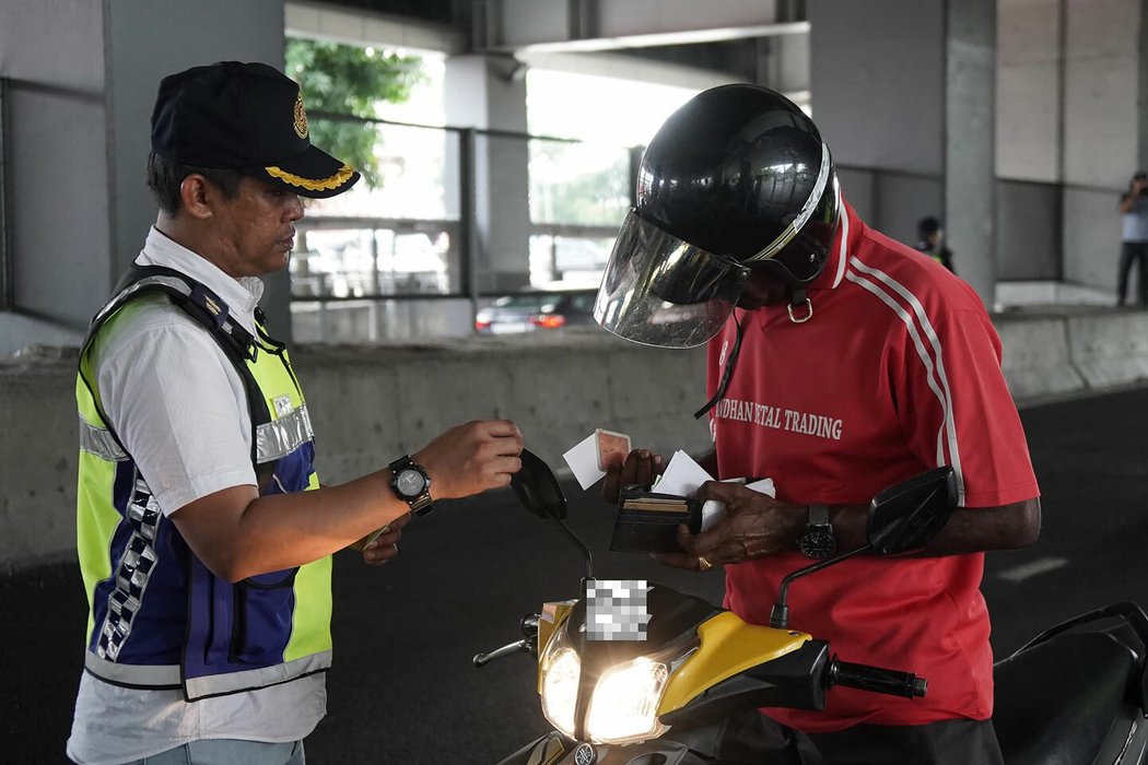 Malajsijská policie se v průběhu září zaměřuje na motorkáře