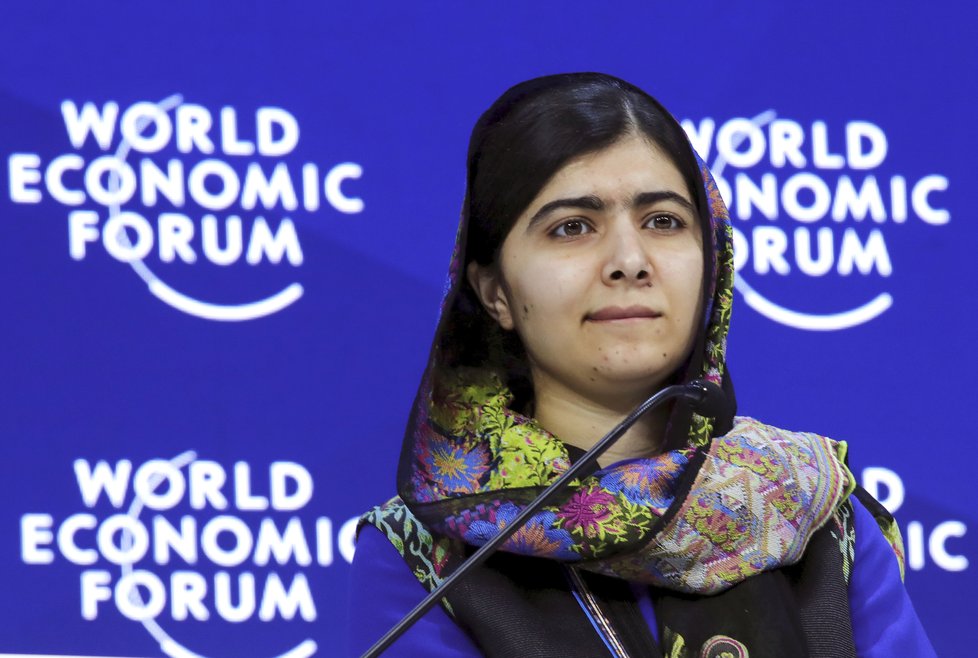 Pákistánská hrdinka Malala Júsufzajová se po šesti letech vrátila do Pákistánu.