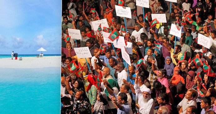 Na Maledivách hlásí výjimečný stav. Lidé vyšli do ulic.